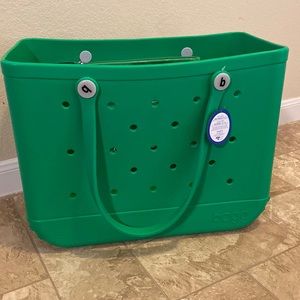 NWT Green Original Bogg Bag